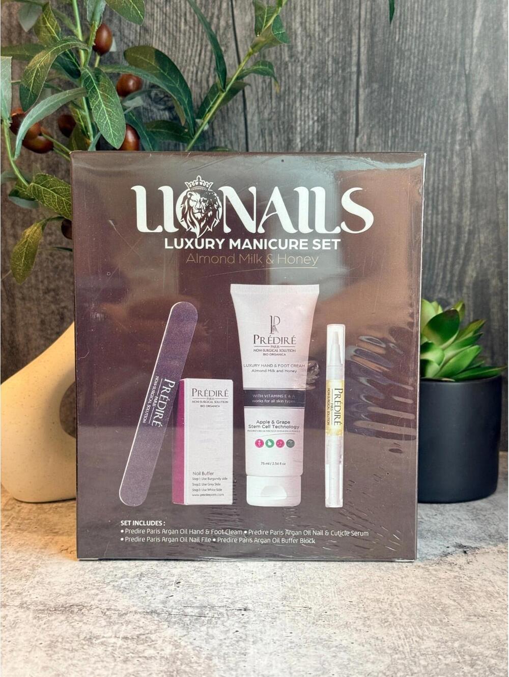 Prédiré Paris Lionails Lion Nails Luxury Manicure Set 4pc NEW SEALED GIFT